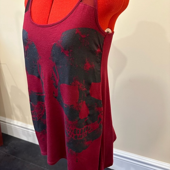 Rock and Roll collection: Red skull tank top - Picture 7 of 8